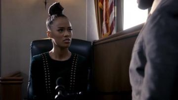 Pierre Balmain Mini vestido de terciopelo estirado de algodón y mezcla de algodón usado por Tiana Brown (Serayah) en Empire (S04E06)