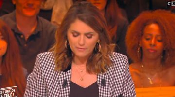 The jacket gingham black and white Valerie Bénaïm in It is that of the tv ! the 04.04.2019