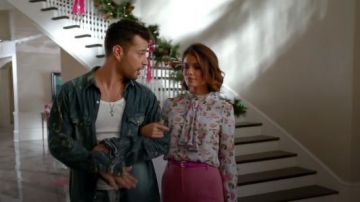 White Ruffle-Front Floral Print Blouse worn by Cristal Jennings (Ana Brenda Contreras) in TV Show Dynasty Season 1 Episode 9