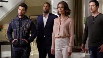 Mid-Rise Striped Flare Cotton-Stretch Trouser worn by Cristal Jennings (Ana Brenda Contreras) in TV Show Dynasty (S01E11)