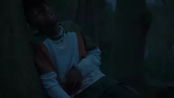 Sweatshirt Nike Scarlxrd in her video clip DEMXNS AND ANGELS