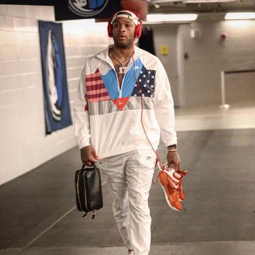 Sneakers Nike Zoom Kd 4 "texas" of P. J. Tucker on the Instagram account @brkicks