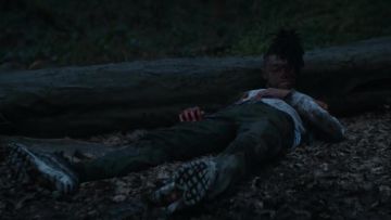 The cargo pants worn by Scarlxrd in her video clip DEMXNS & ANGELS.