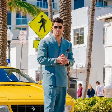 Les lunettes de soleil Ray-Ban portées par Nick Jonas sur son compte Instagram @nickjonas