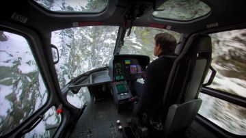 Airbus Hélicoptère piloté par Ethan Hunt (Tom Cruise) dans Mission: Impossible - Fallout