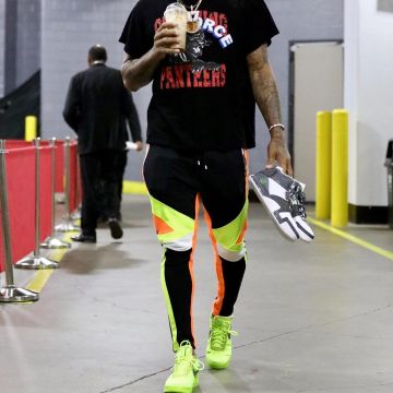 Sneakers The 10: Nike Air Force 1 Low "off white" worn by P. J. Tucker on the Instagram account @leaguefits