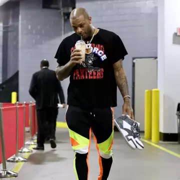 Sneakers Nike ZOOM LEBRON SOLDIER 1 CT 16 QS "25 Straight / Think 16" worn by P. J. Tucker on the Instagram account @leaguefits