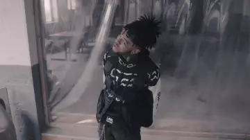 Le gilet tactique Rothco de Scarlxrd dans son clip HEAD GXNE.