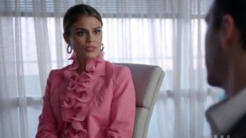 Stretch Wool and Silk-Blend Blazer worn by Cristal Jennings (Ana Brenda Contreras) in Dynasty Season 1 Episode 12