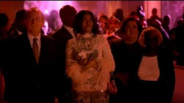 Prada Pantalones estampados recortados en cadena usados por Cookie Lyon (Taraji P. Henson) en Empire (S04E16)