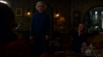 3.1 Phillip Lim Haut encolure ras du cou Bas Pullover Pull ver de Sabrina Spellman (Kiernan Shipka) en Paralysant les Aventures de Sabrina (S01E19)