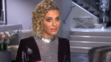 Mini vestido de lentejuelas de Balmain usado por Dorit Kemsley en The Real Housewives of Beverly Hills (S09E07)