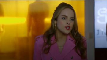  Suede Trench porté par Fallon Carrington (Elizabeth Gillies) dans la Dynastie Saison 1 Épisode 18