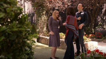 Tory Burch Minnie Travel Ballet Flats usado por Amy Brookheimer (Anna Chlumsky) en Veep (S07E02)