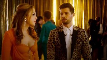  Hojas bordadas Camisa abotonada usada por Sam Jones (Rafael de la Fuente) en Dynasty Temporada 1 Episodio 19