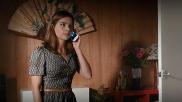 Topshop de canalisation à Carreaux Imprimé Chemisier porté par Clara (Jenna Coleman) dans Doctor Who (S08E11)