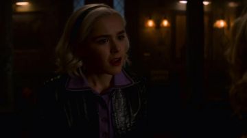 The sweater rose of Sabrina Spellman (Kiernan Shipka) in The New Adventures of Sabrina S02E06