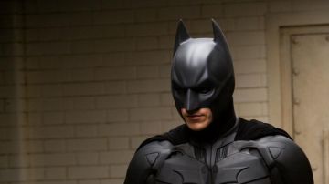 The replica of the mask of the Batman worn by Bruce Wayne (Christian Bale) in The Dark Knight : The black Knight