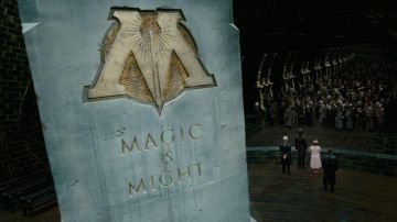 The replica resin plate of the Ministry of magic in Harry Potter and the Order of the Phoenix