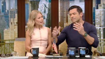 Victoria Beckham en Soie Stretch Organza Robe Fourreau porté par Kelly Ripa sur le LIVE avec Kelly et Ryan 4 avril 2019