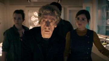 Miss Patina Primrose Pinafore Robe en Check porté par Clara (Jenna Coleman) dans Doctor Who (S09E04)