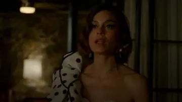 Crystal Lily Clip Earrings worn by Cristal Jennings (Ana Brenda Contreras) in Dynasty (S01E22)