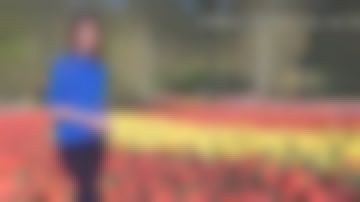 The top blue printed Chloé Nabédian in Weather 2 of the 10/04/19