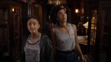 Topshop Frites Réservoir porté par Pearl Mackie dans Doctor Who (S10E04)