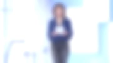 The blouse in crepe de chine blue night of Melanie Taravant in C to tell the 10.04.2019