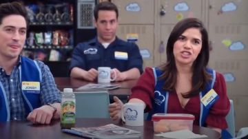 Madewell la Lumière du jour Top porté par Amy (America Ferrera) en Hypermarché (S04E14)