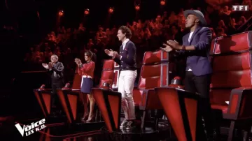 La mini-jupe trapèze portée par Jenifer dans The Voice : la plus belle voix du 13 avril 2019