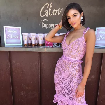 Majorelle Candy Vestido Rosa usado por Olivia Culpo en el Festival de Coachella 2019