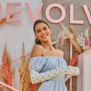 House of Harlow 1960 x Revolve Daphne Vestido usado por Kendall Jenner en el Festival de Coachella 2019