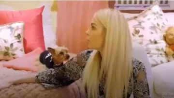 Vestido de Alexis Karina usado por Kameron Westcott en The Real Housewives of Dallas (S02E02)