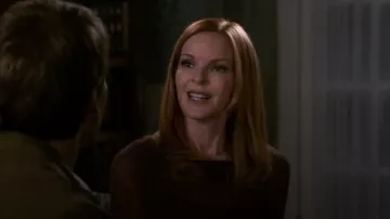 Banana Rublic Lace Trim Cami worn by Bree Van De Kamp (Marcia Cross) in Desperate Housewives (S08E20)