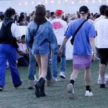 Botas Frye Harness 12R usadas por Kaia Jordan Gerber en el Festival de Coachella 12 de abril de 2019