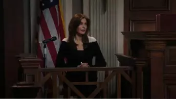 Karen Millen Color Block Cardigan usado por Susan Mayer (Teri Hatcher) en Desperate Housewives (S08E21)