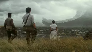 Canvas Messenger Bag worn by Finn (John Boyega) in Star Wars: The Rise of Skywalker