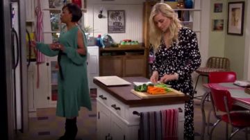 Maje Rosila Floral Print Midi Dress worn by Gemma (Beth Behrs) in The Neighborhood (S01E20)