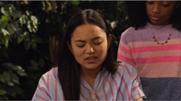 Madewell Central Shirt In Atwater Stripe worn by Xuan (Tiana Le) in No Good Nick (S01E03)
