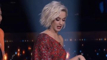 Atelier Swarovski Core Collection Fluid Azzurro Fringe Drop Pendientes usados por Katy Perry en American Idol 2019