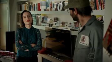 Silbatos Suzie Camisa de encaje festoneado usada por Jen (Zoe Lister-Jones) en Life in Pieces (S03E08)