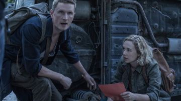 The leather backpack from Simone Alba (August) in The Rain S02E02