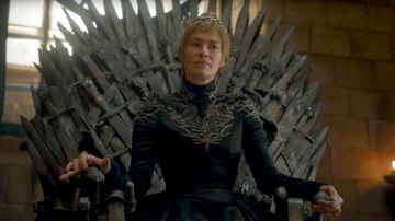 The costume of Cersei Lannister (Lena Headey) in Game of Thrones S07E03