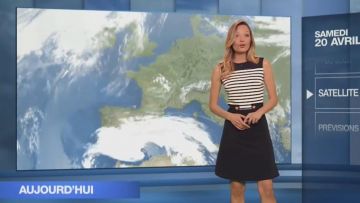 La Robe courte sans manche avec rayures de Gennifer Demey dans Météo (m6) du 20/04/2019