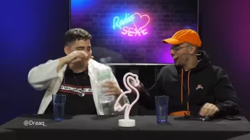 La sudadera negra y naranja de Mister V en su video LAS HISTORIAS DE MISTER V EN RADIO S*XE ( 5 STORIES -18 )