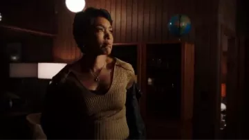 La théorie de l'Arrière-Col Manches Longues Itinérant Recadrée Chandail porté par Athena Subvention (Angela Bassett) dans le 9-1-1 (S02E14)