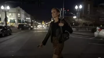 House of Harlow x REVOVLE Heat It Up Falda usada por ella misma (2018) (Kristin Cavallari) en Very Cavallari (S02E07)