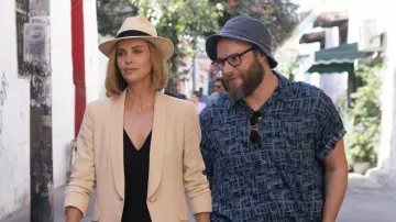 Le chapeau Panama de Charlotte Field (Charlize Theron) dans Séduis-moi si tu peux !