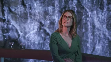 La robe verte portée par Gloria (Julianne Moore) dans Gloria Bell